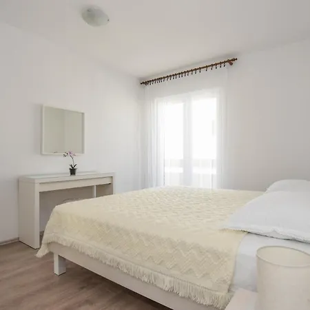 Apartmani Andreja Pag Town Exterior photo