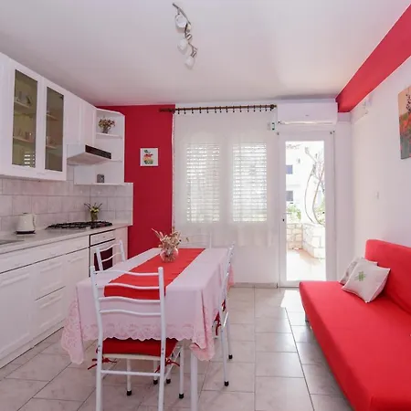 Apartmani Andreja Pag Town Exterior photo