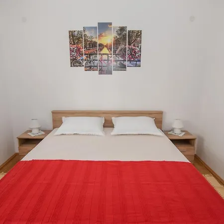 Apartmani Andreja Pag Town Exterior photo
