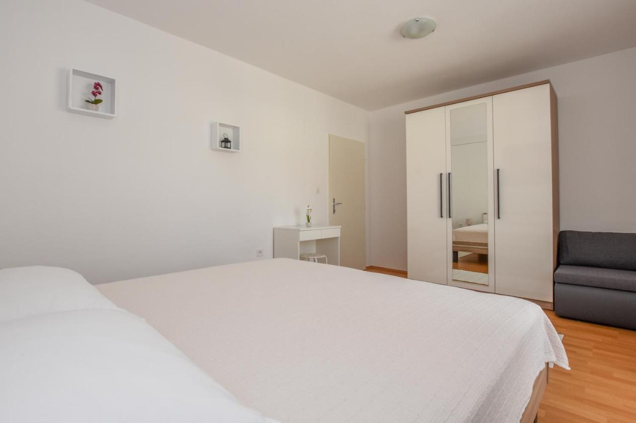 Andreja Apartment Pag Town