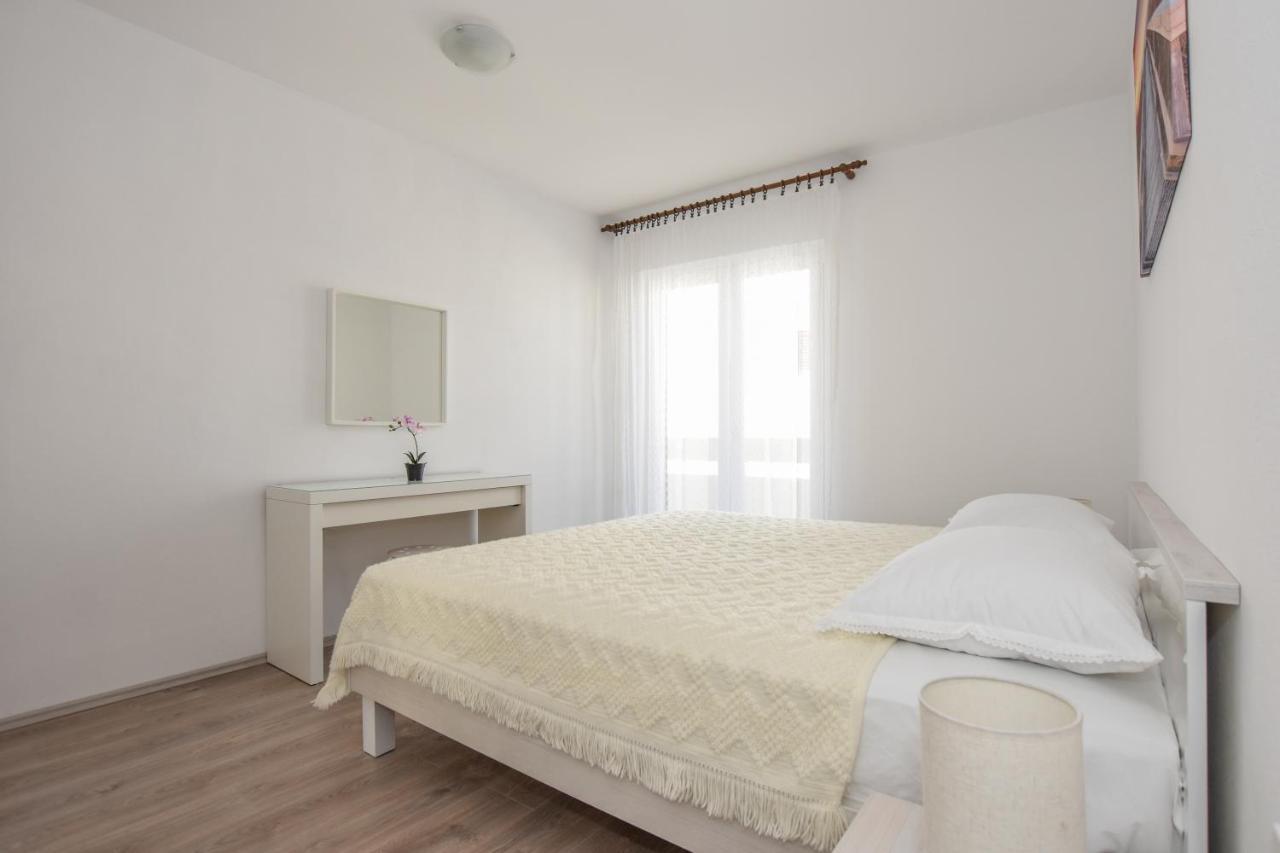 Andreja Apartment Pag Town